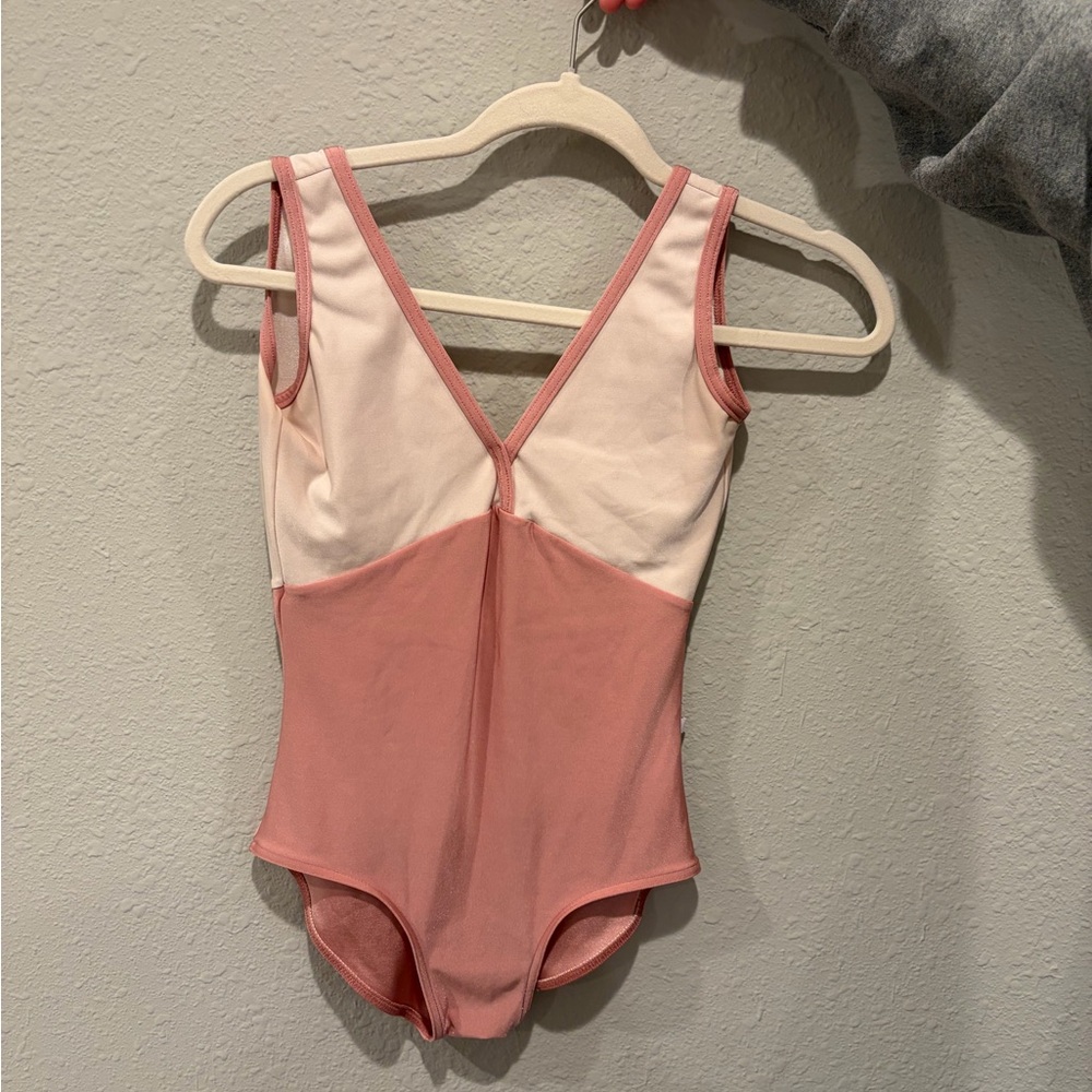 Yumkio, Pink and Cream